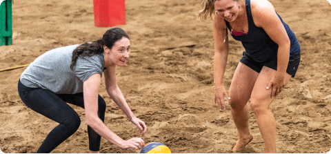 house-insurance-paperwork-a-realtor-is-explaining-2023-12-21-05-41-46-utc 1